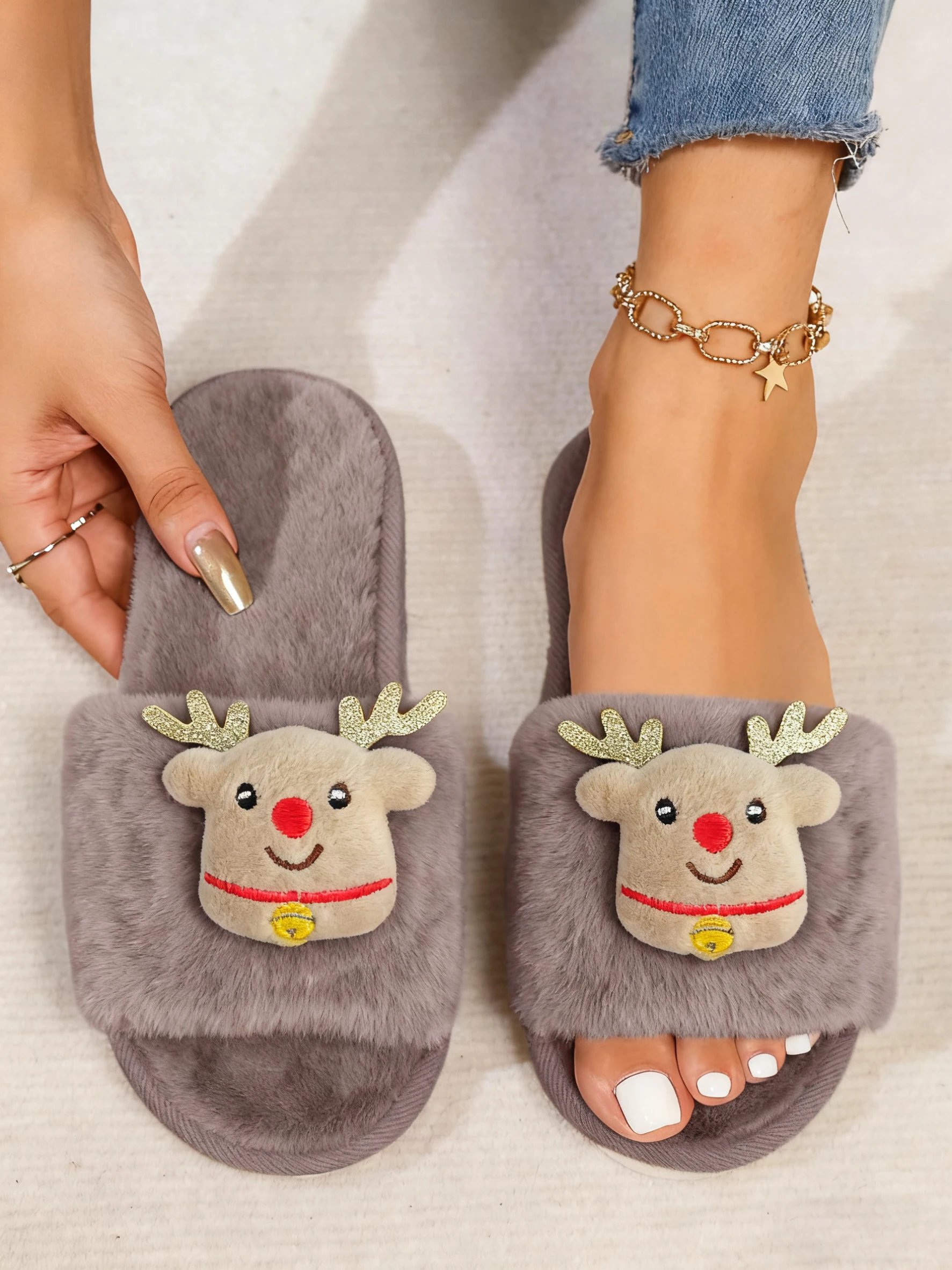 Ladies' Home Slippers Autumn/Winter Christmas Cute Deer Pattern Plush Comfortable Open-Toed Indoor Slippers